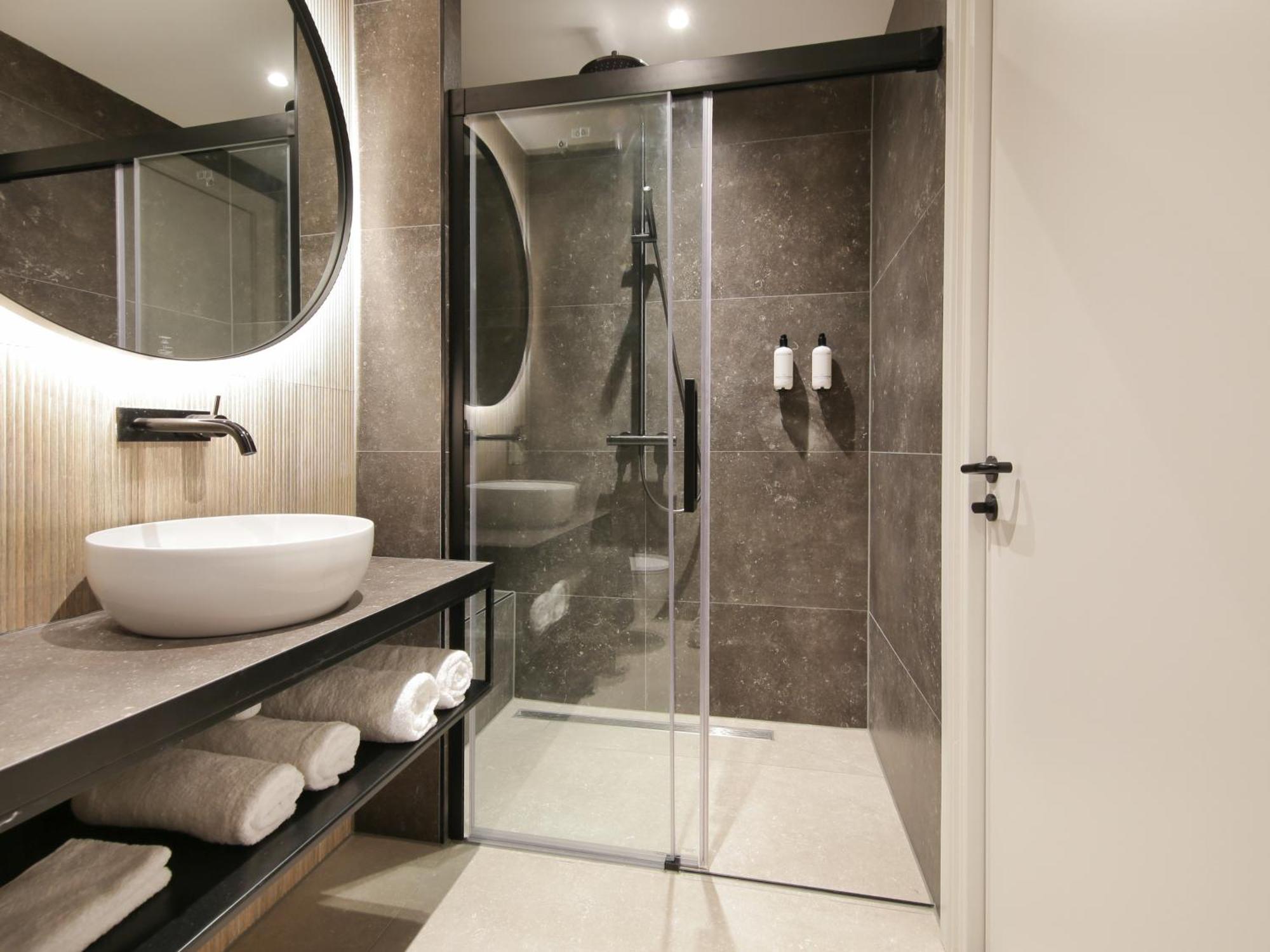 Boutique Hotel Hans - Amsterdam Schiphol Airport Бадхуведорп Екстериор снимка